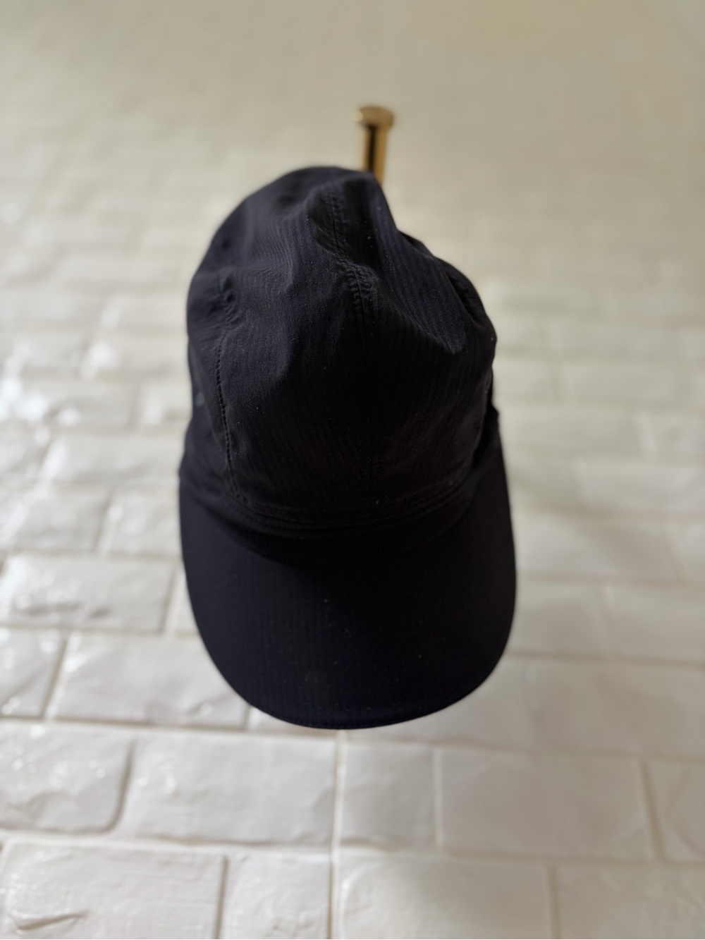 Black Lululemon adjustable hat